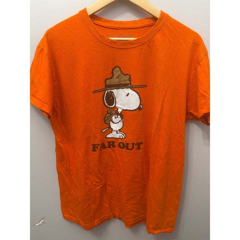 Peanuts Snoopy Beagle Scout Far Out Orange Graphic T-Shirt Mens Short Sleeve L